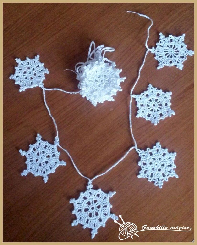 guirnalda de navidad en ganchillo